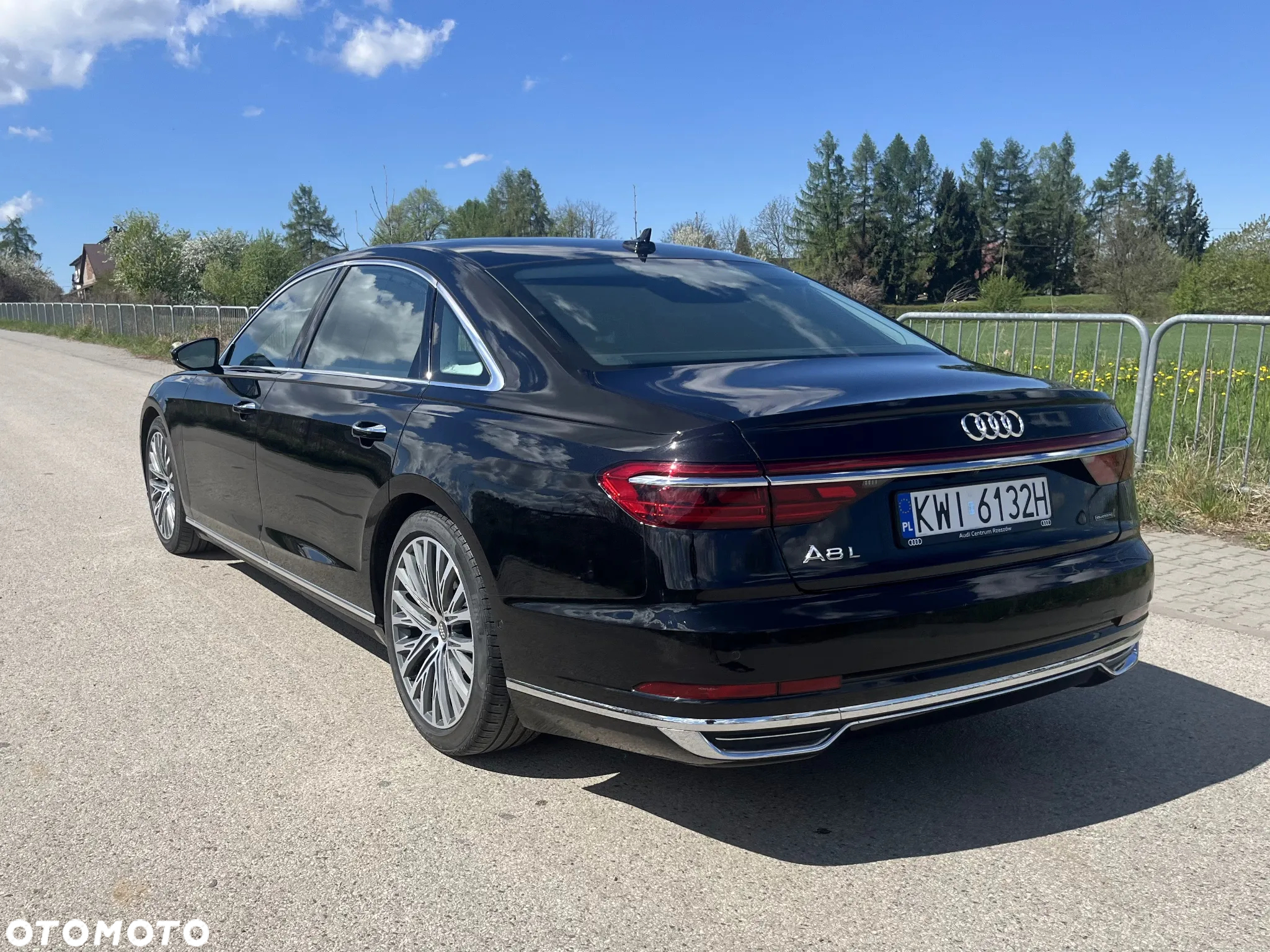 Audi A8 L 55 TFSI quattro tiptronic - 2