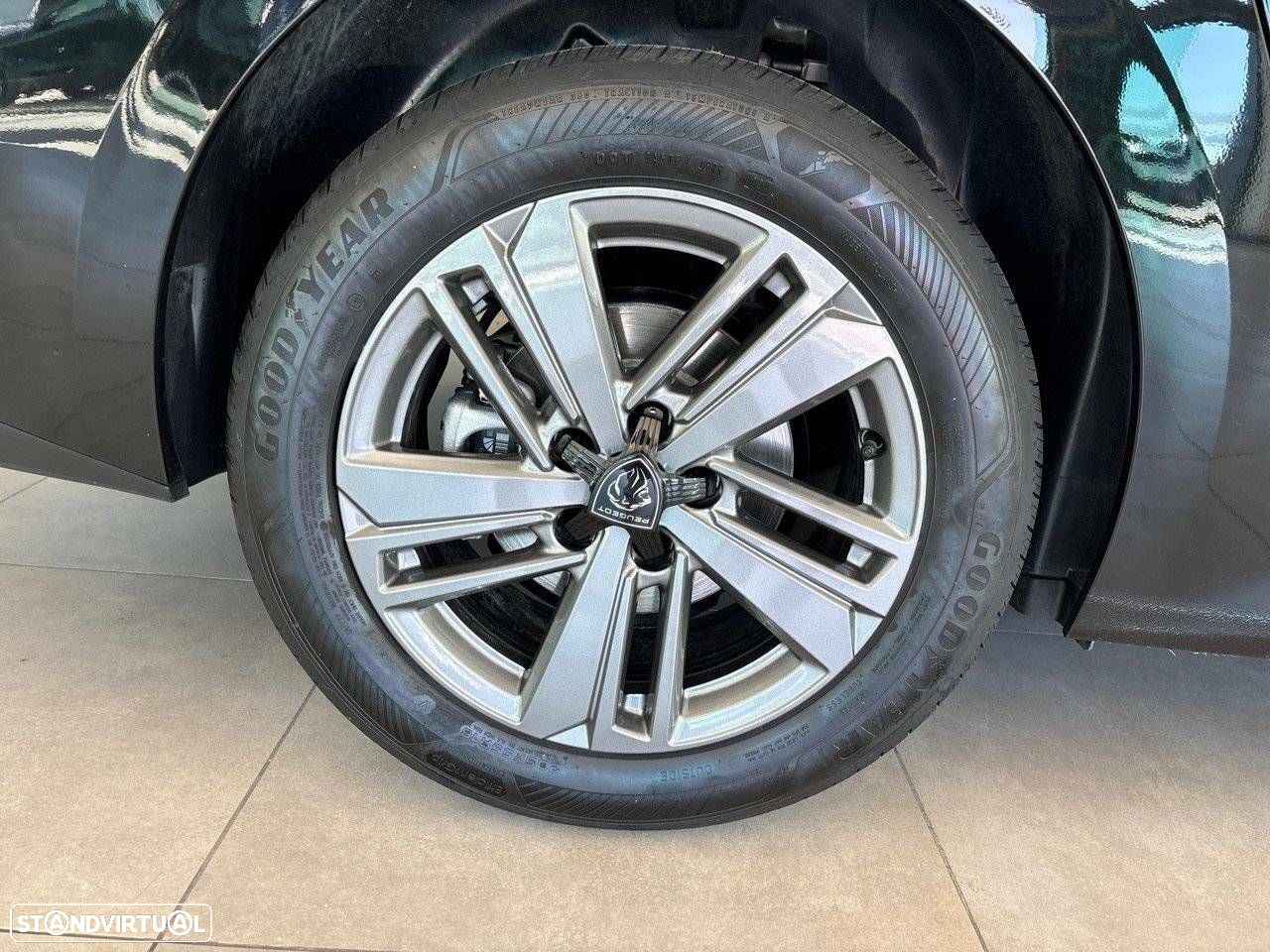 Peugeot 308 1.2 Hybrid Style e-DCS6 - 11