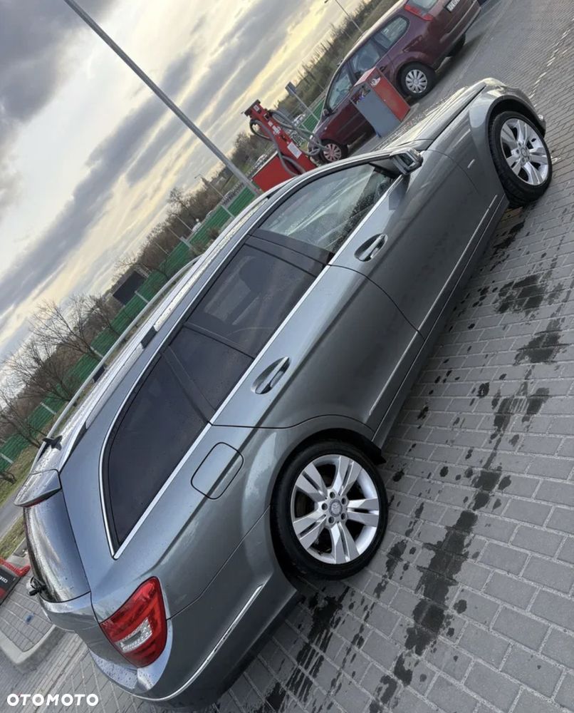Mercedes-Benz Klasa C 250 CGI BlueEff Avantgarde - 3