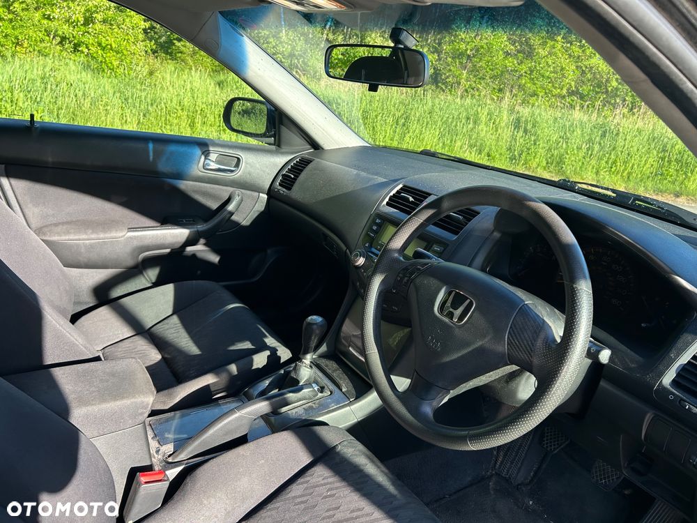 Honda Accord 2.0 Executive - 8