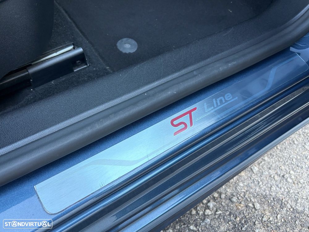 Ford Focus 1.0 EcoBoost ST-Line - 8