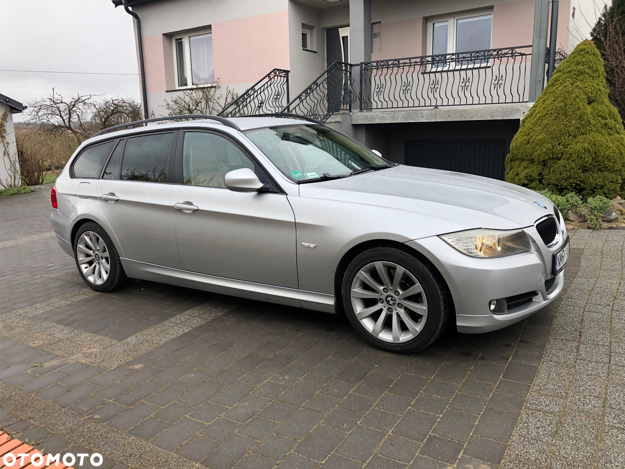 BMW Seria 3 318d DPF Touring - 8