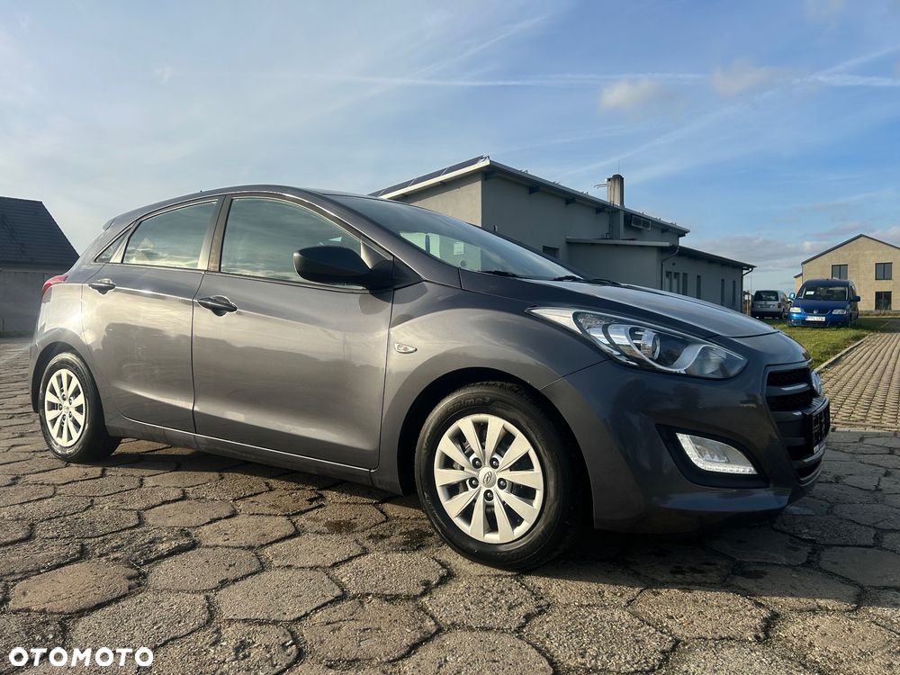 Hyundai i30 blue 1.4 Classic - 16