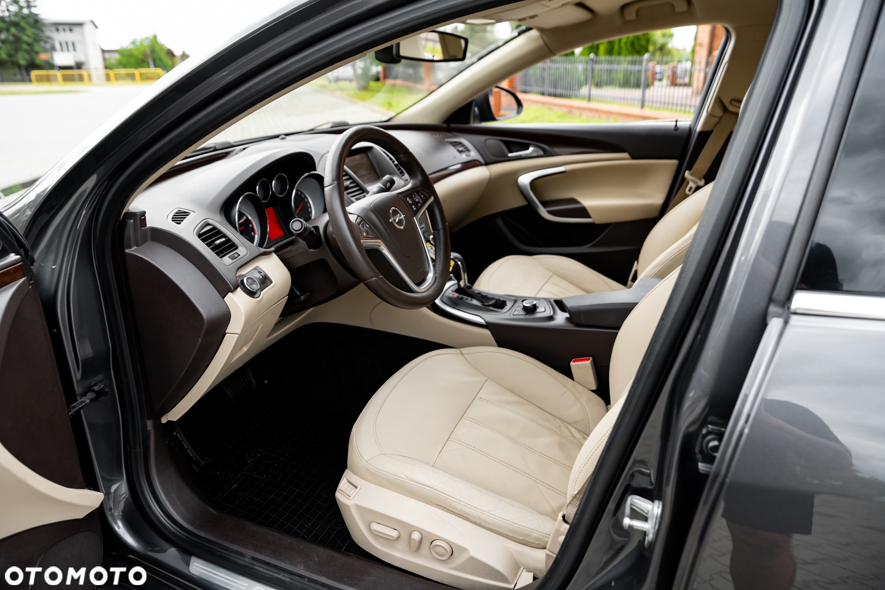 Opel Insignia 2.0 T Cosmo - 17