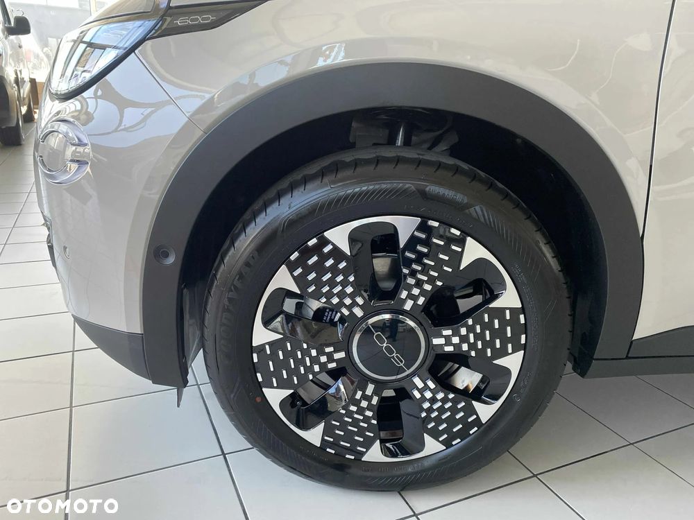 Fiat 600 1.2 Turbo Hybrid La Prima eDCT - 7