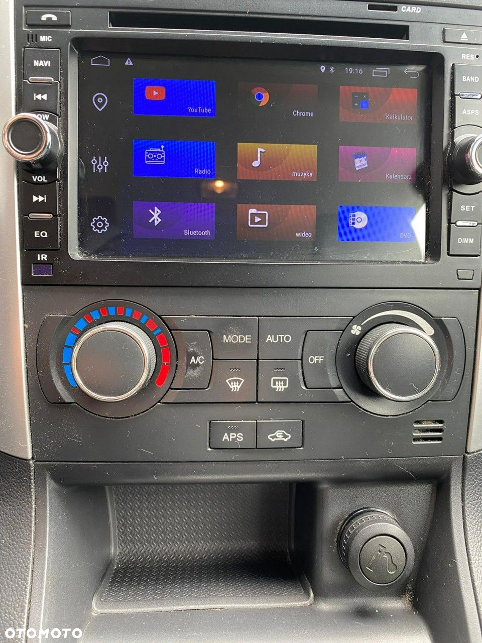 Chevrolet Captiva - 11