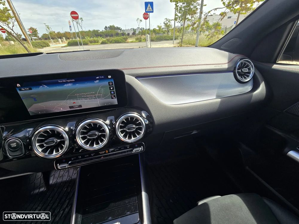 Mercedes-Benz EQA 300 4Matic - 31