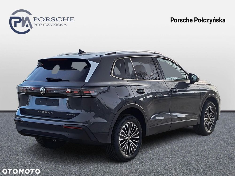 Volkswagen Tiguan - 5