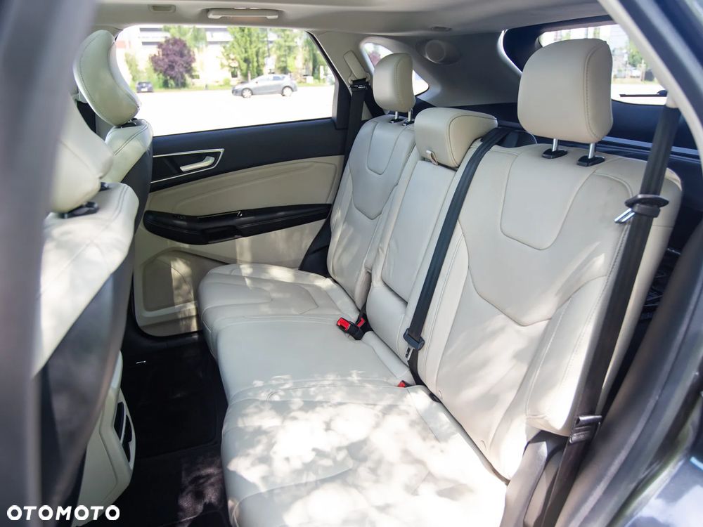 Ford Edge 2.0 TDCi Bi-Turbo 4x4 Titanium - 22