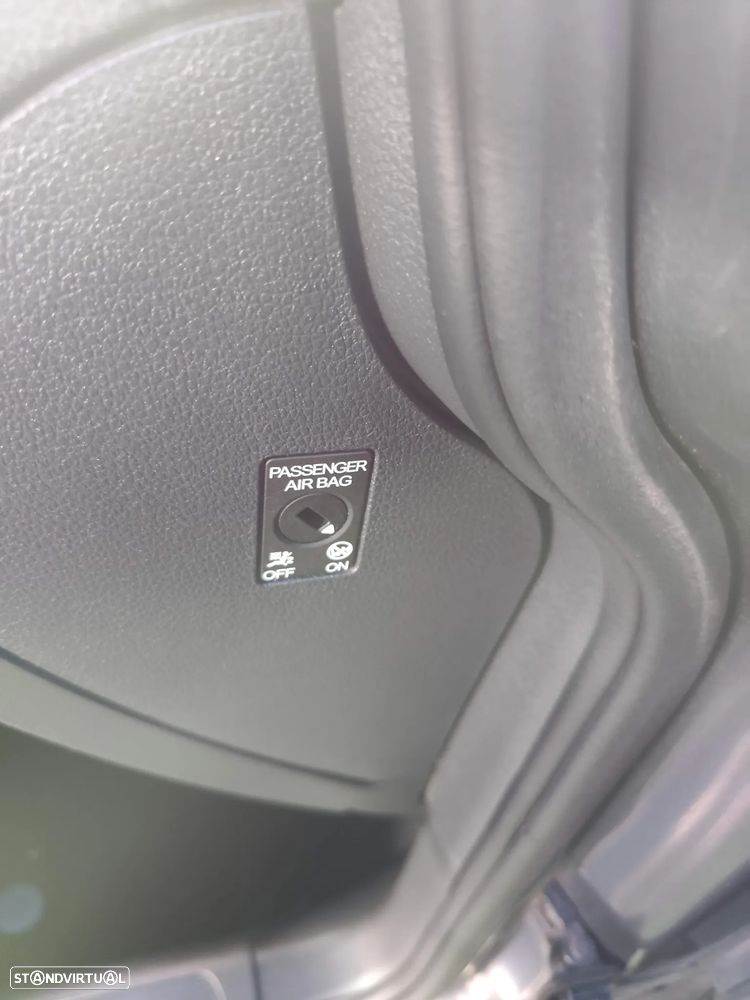 VW Golf Variant 1.6 TDi Confortline - 37