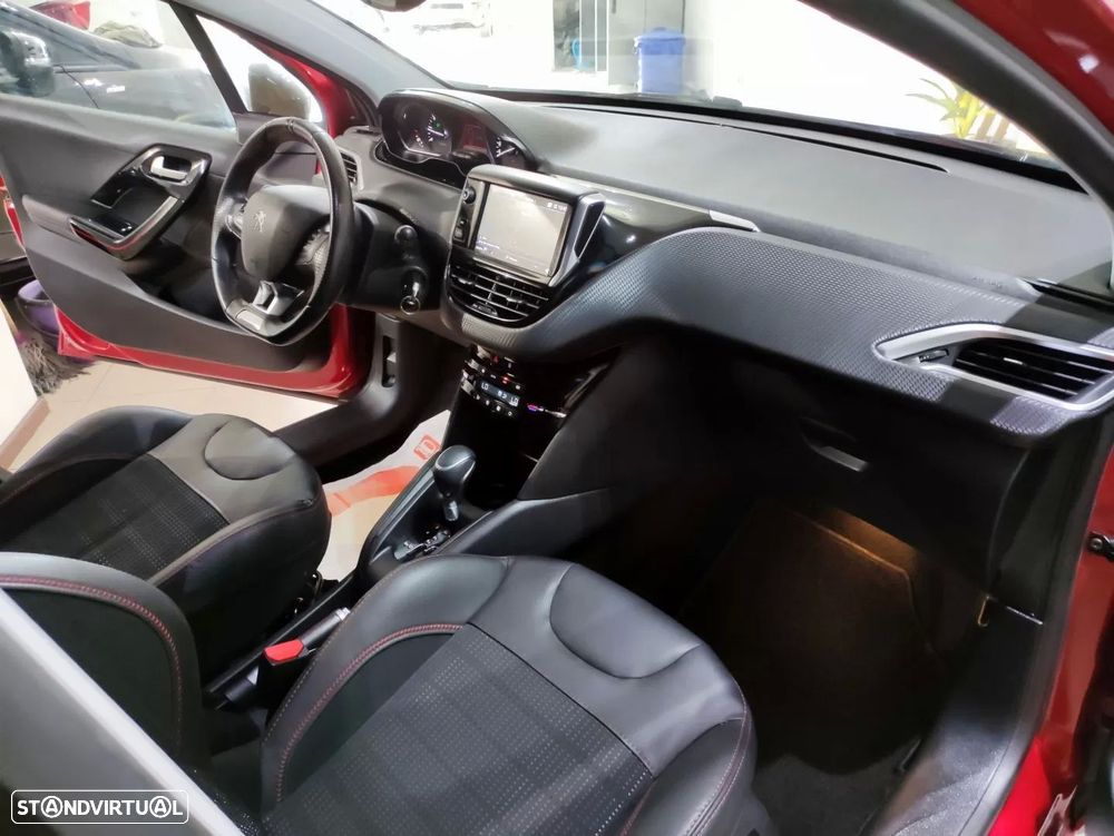 Peugeot 208 1.2 PureTech GT Line EAT6 - 26