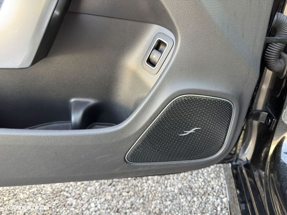 Mercedes-Benz CLA 250 - 38