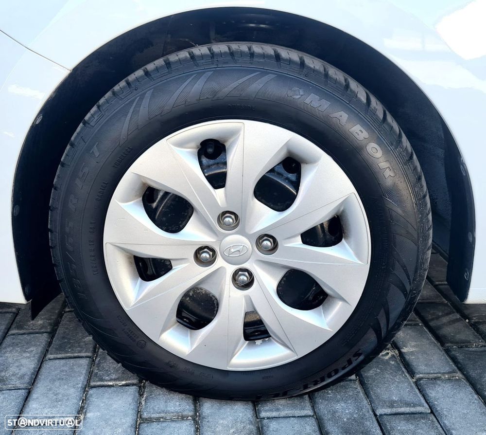 Hyundai i20 1.1 CRDi Access+Bluetooth - 11