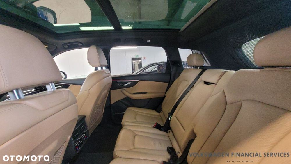 Audi Q7 - 9
