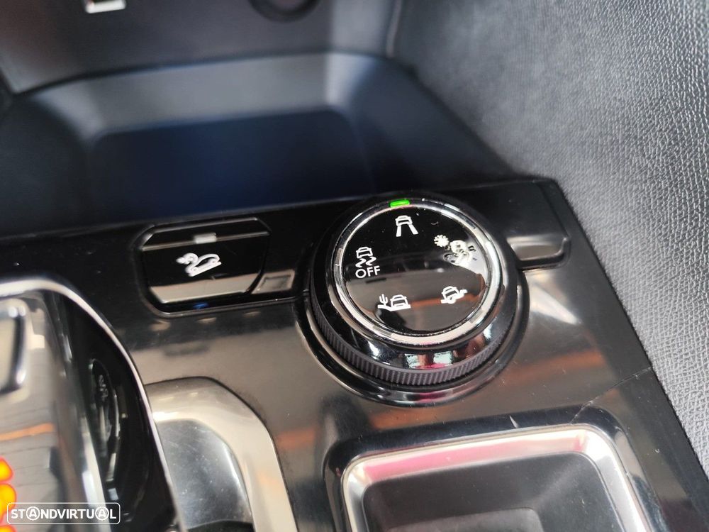 Peugeot 3008 1.6 BlueHDi GT Line Grip Control EAT6 - 25