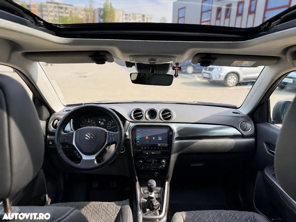 Suzuki Vitara 1.4 Boosterjet 6MT AllGrip MHEV Luxus - 6