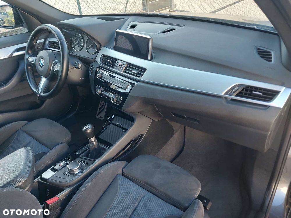 BMW X1 sDrive18d M Sport - 12