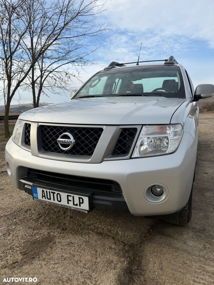 Nissan Navara 2.5 dCi DPF 4X4 Double Cab LE - 5
