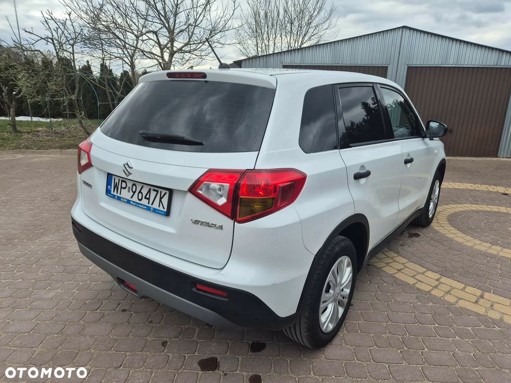 Suzuki Vitara 1.6 Comfort 2WD - 17