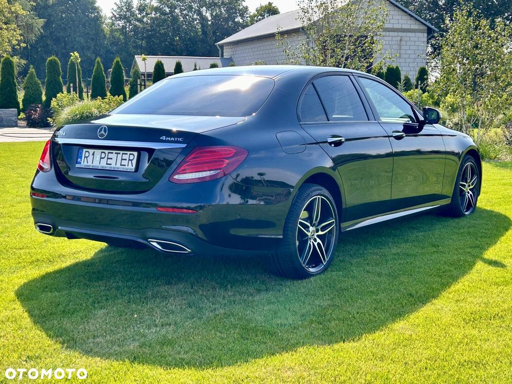 Mercedes-Benz Klasa E 220 d 4-Matic 9G-TRONIC - 3