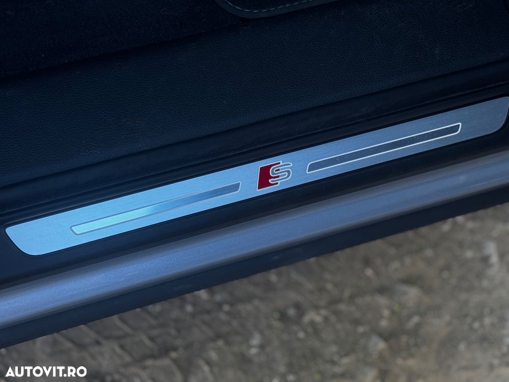 Audi Q7 55 TFSI e quattro tiptronic S line - 23