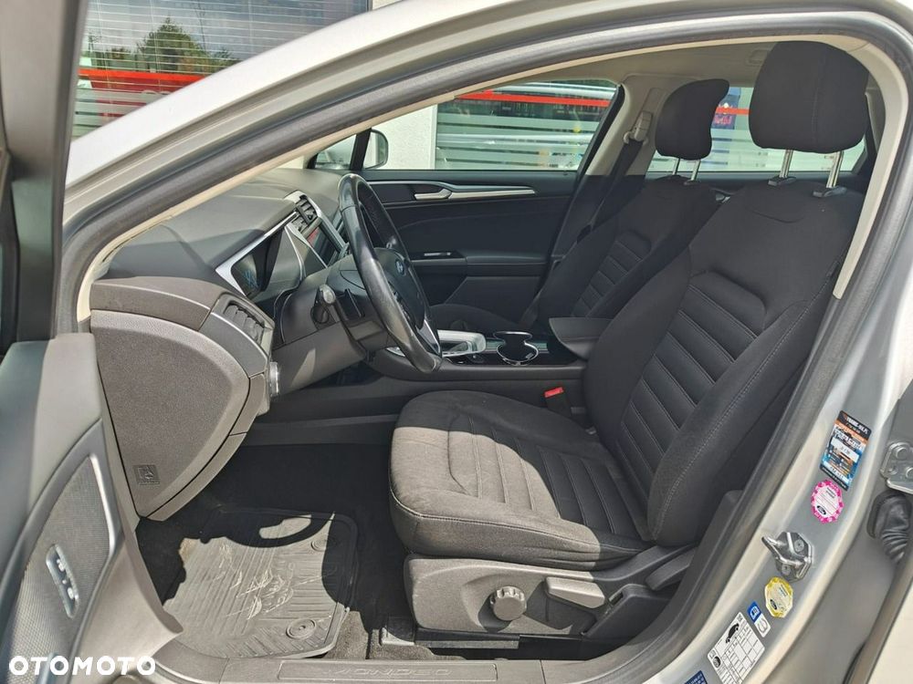 Ford Mondeo - 10