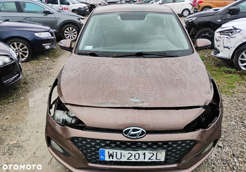Hyundai i20 - 17
