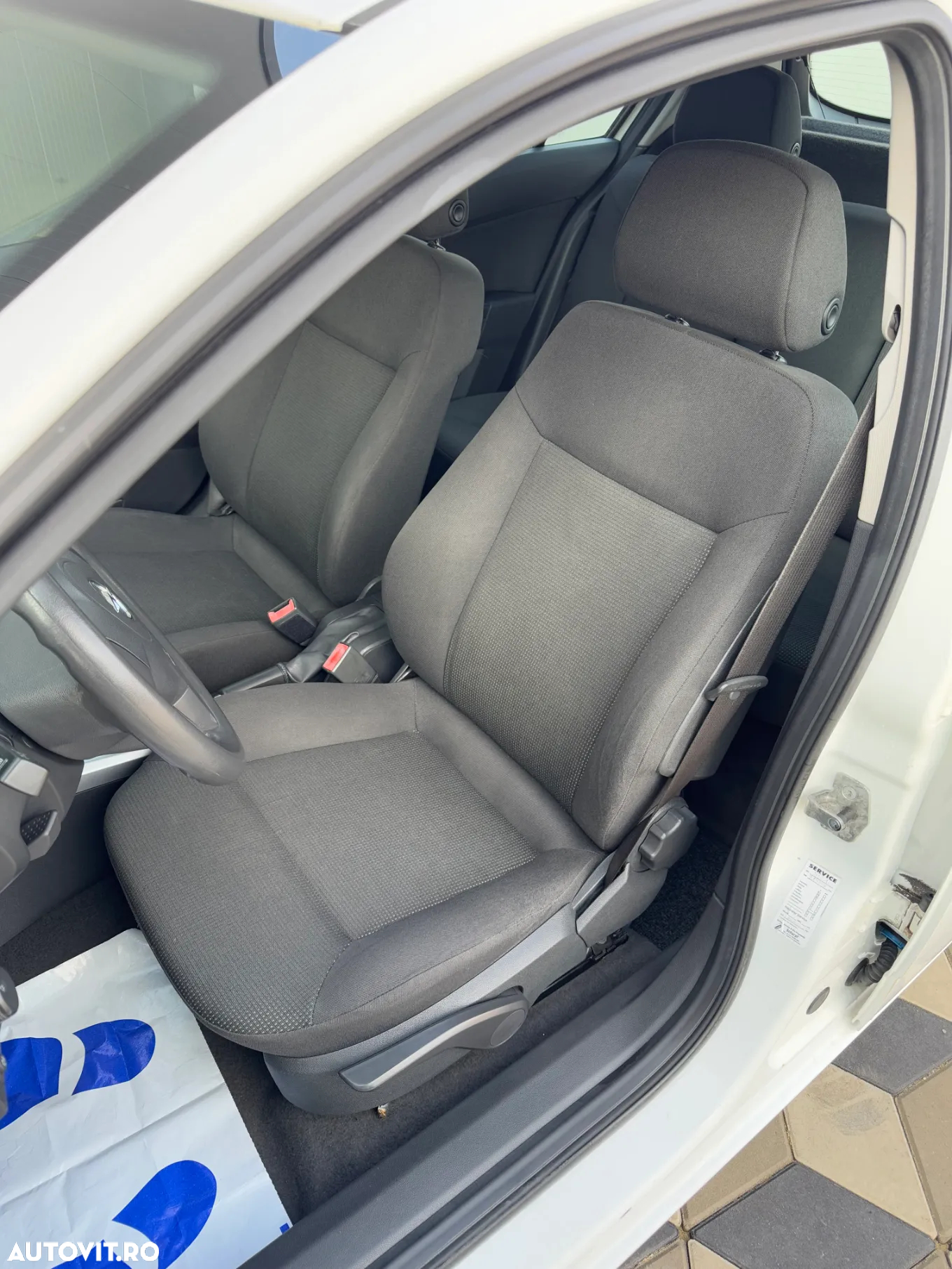 Opel Astra 1.4i Elegance - 28