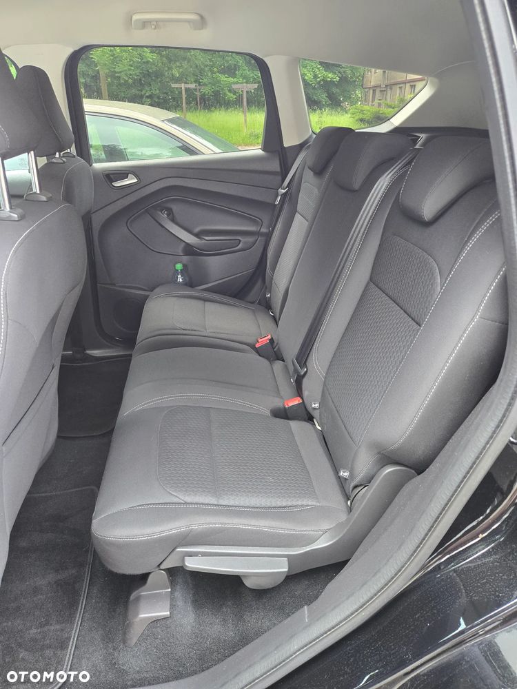 Ford Kuga 1.5 EcoBoost 2x4 Trend - 12