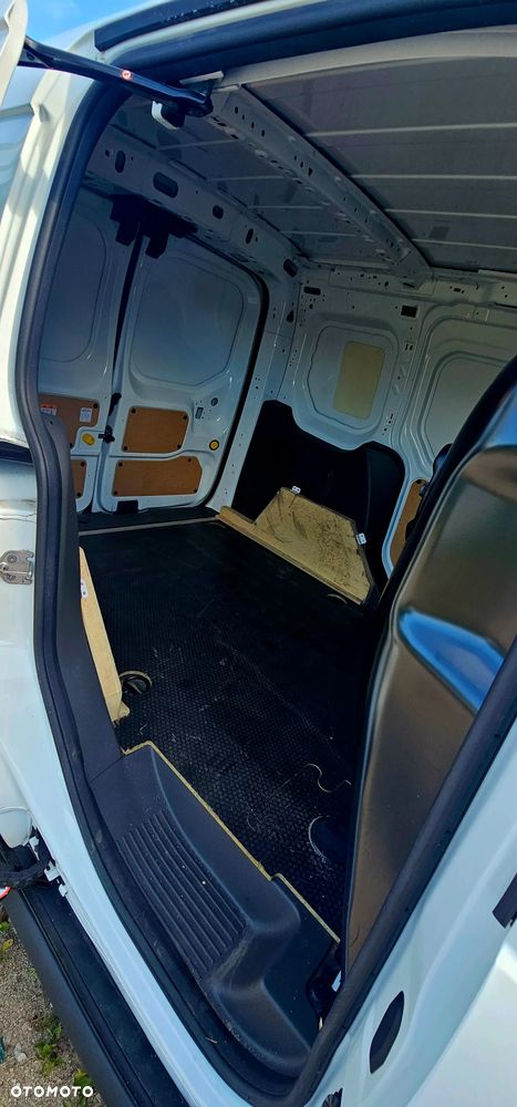 Ford Transit Connect - 13