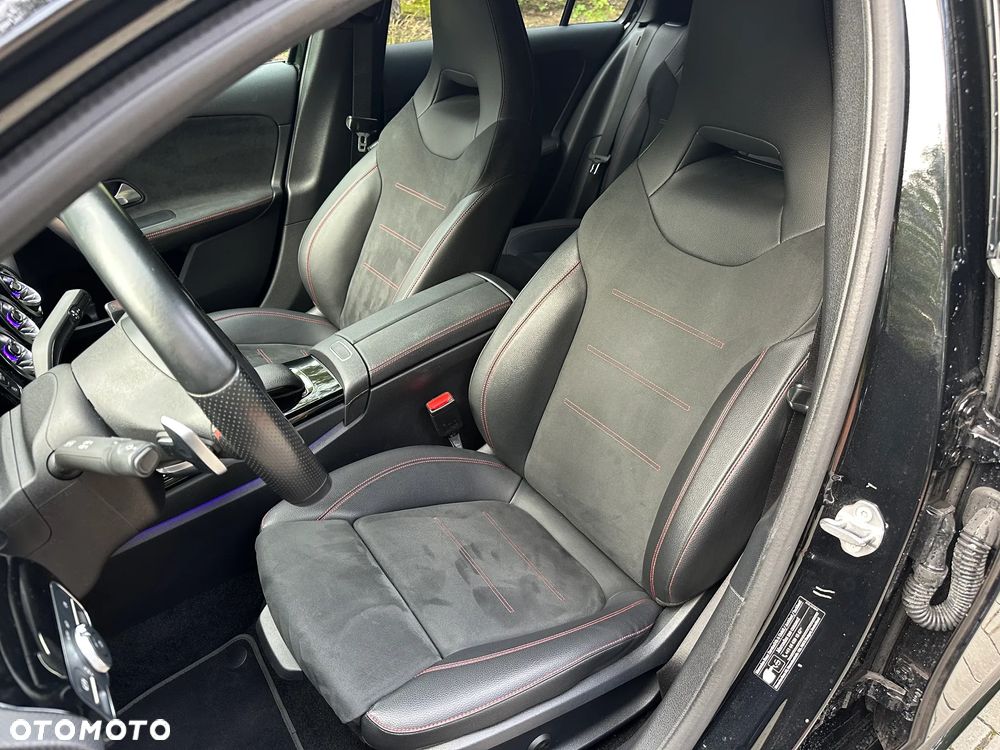 Mercedes-Benz Klasa A 220 d 4-Matic AMG Line 8G-DCT - 12