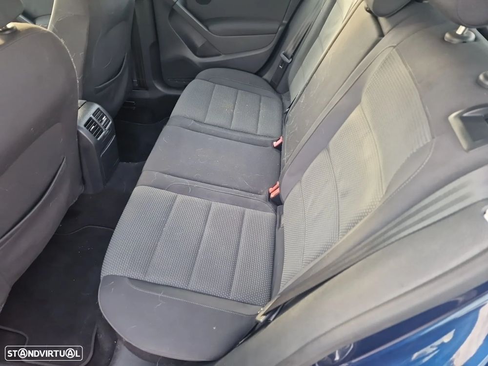 VW Golf 1.6 TDi Confortline - 11