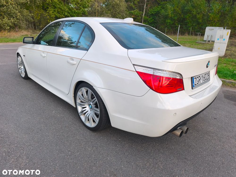 BMW 5 Series 2009 photo 3
