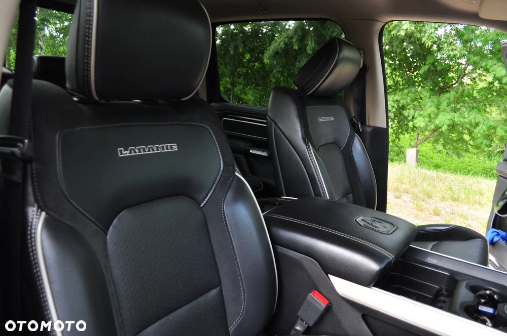 RAM 1500 5.7 Crew Cab Laramie - 19