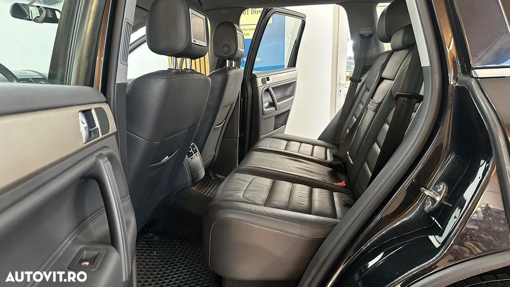 Volkswagen Touareg - 8