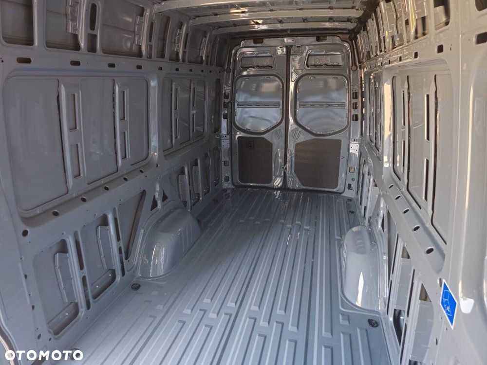 Mercedes-Benz Sprinter 317 CDI - 11