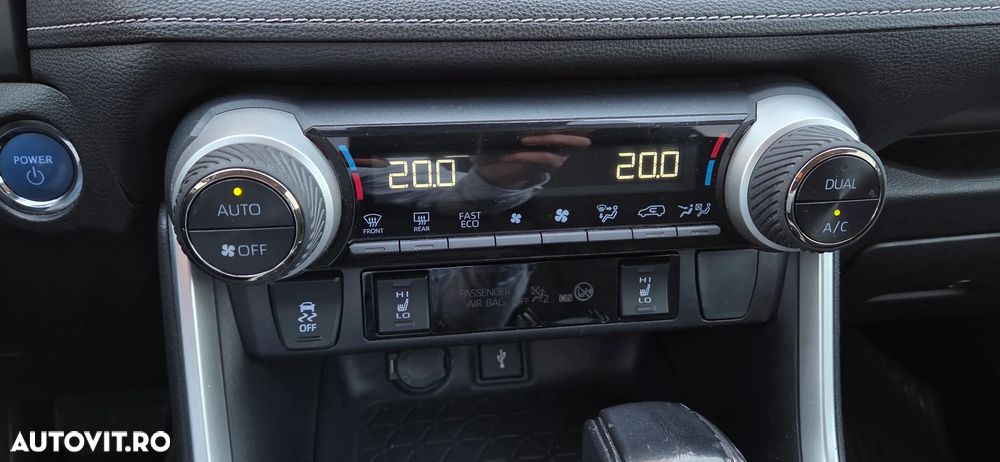 Toyota RAV4 - 24