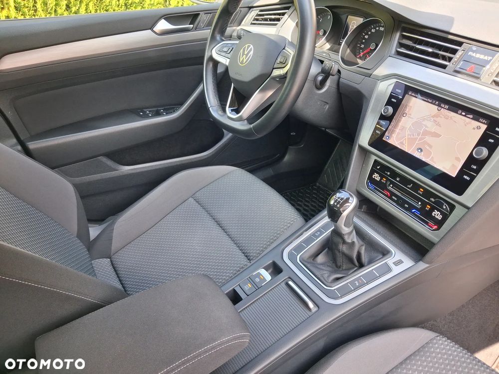 Volkswagen Passat 2.0 TDI EVO Business - 9