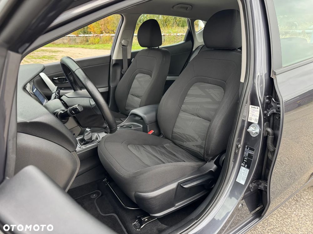 Kia Ceed 1.4 CVVT Dream Team Edition - 4