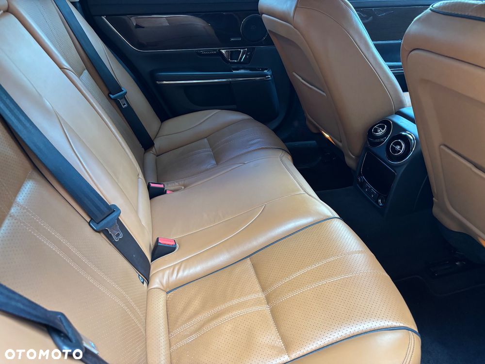 Jaguar XJ 3.0 V6 Langversion Portfolio - 14