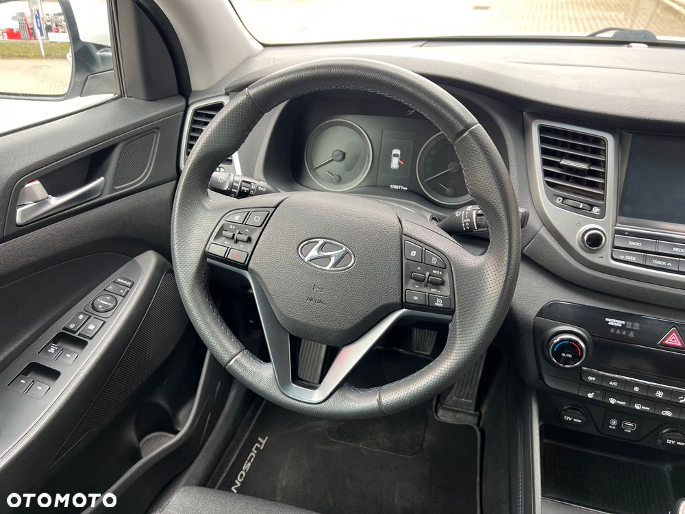 Hyundai Tucson 2.0 CRDI 2WD Style - 22