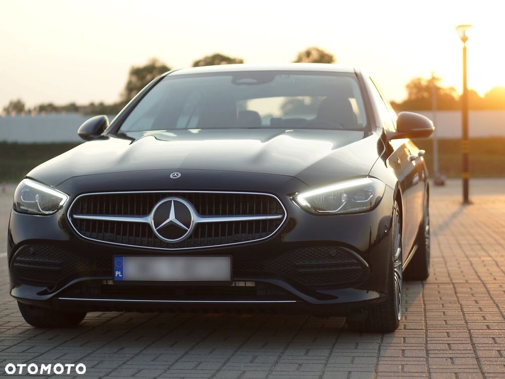 Mercedes-Benz Klasa C 180 mHEV Avantgarde - 3