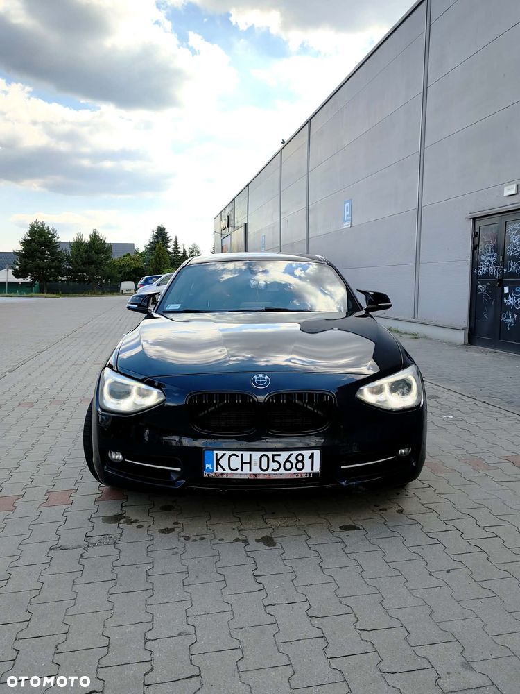 BMW Seria 1 118d Sport Line - 2