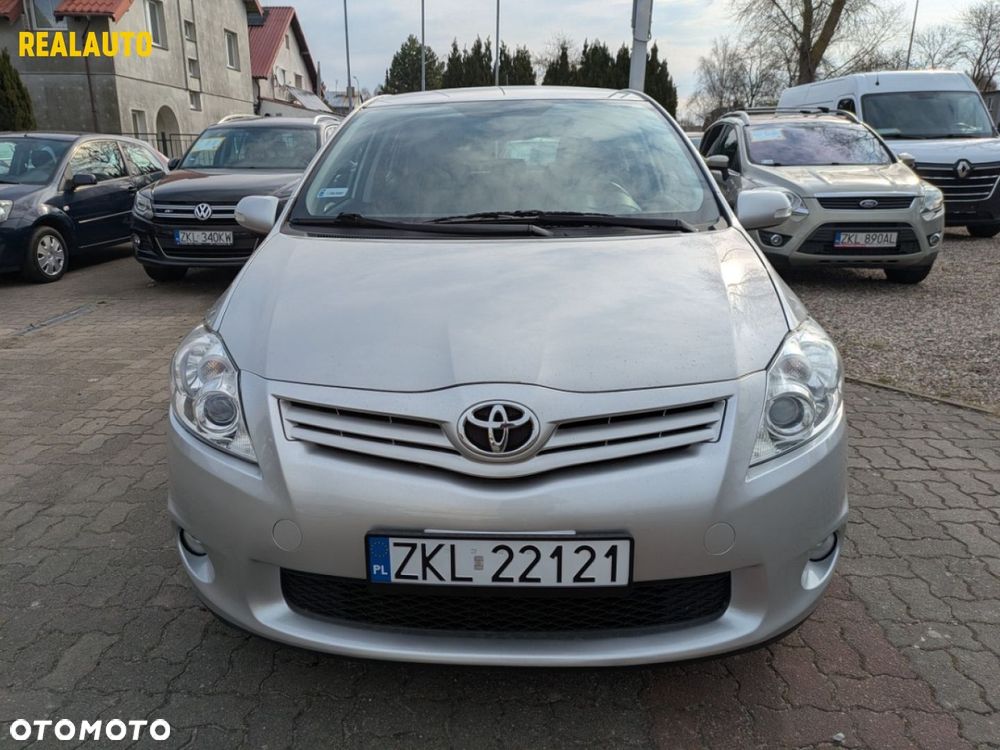 Toyota Auris - 4