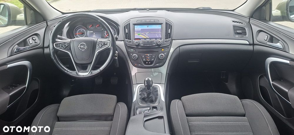 Opel Insignia 1.4 T Cosmo S&S - 10