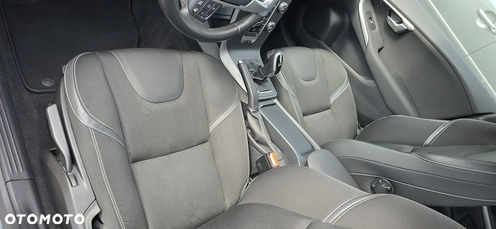 Volvo V40 - 20