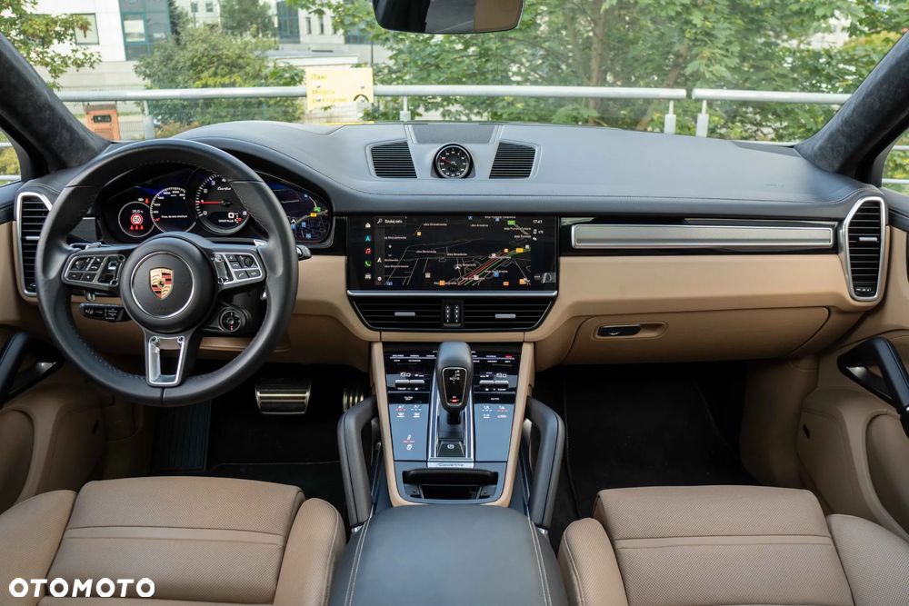 Porsche Cayenne - 3