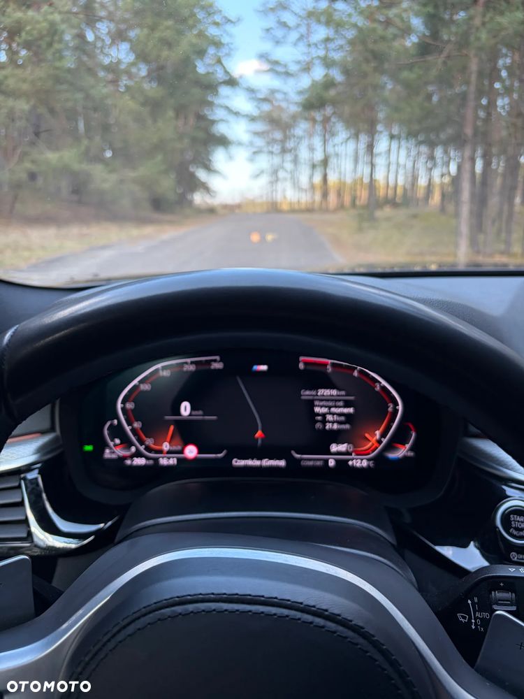 BMW Seria 5 520d M Sport Edition - 16