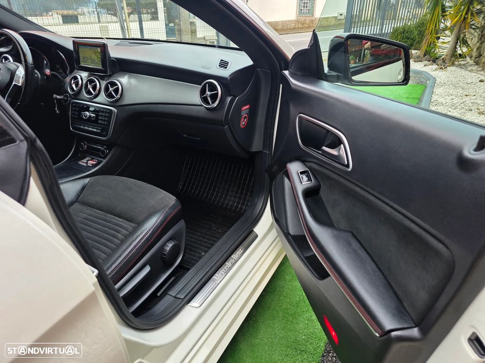 Mercedes-Benz CLA 220 CDI AMG Line Aut. - 25