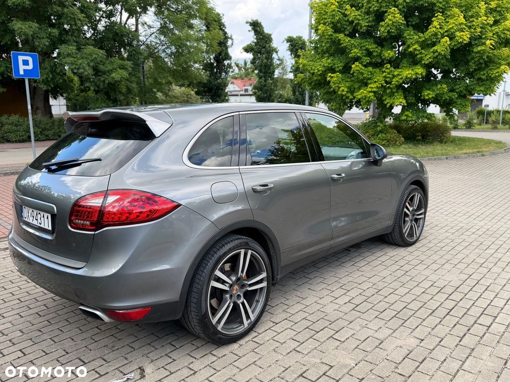 Porsche Cayenne Diesel Platinum Edition - 5